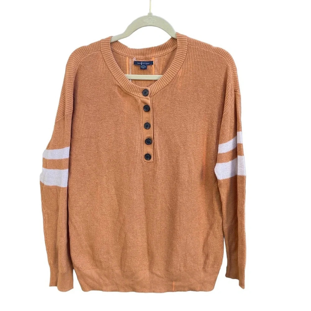 AMERICAN EAGLE TAN VARSITY SWEATER